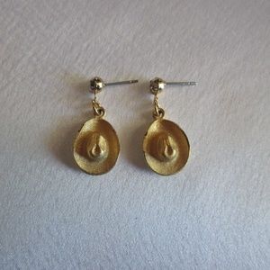 GOLD HAT EARRINGS – JEWLERY